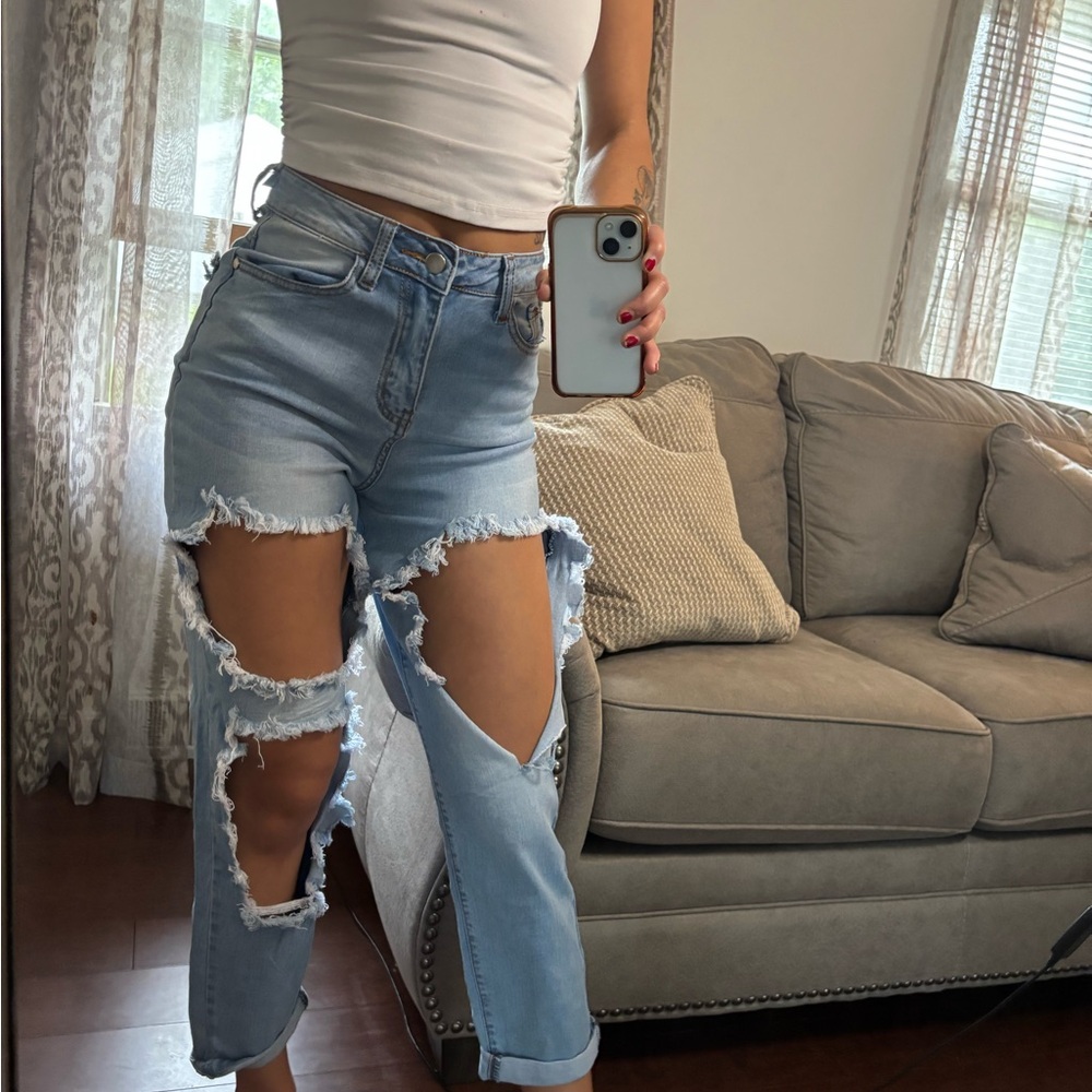 Distressed Light Blue Women's Jeans Fashion Nova